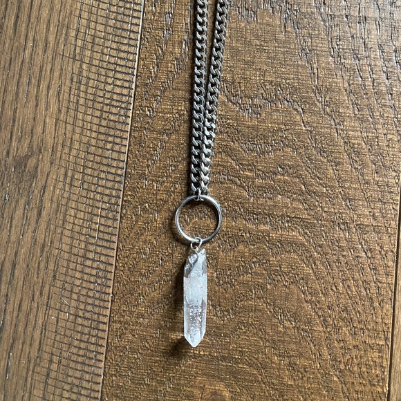 Adjustable O Ring Choker with Clear Quartz - Picture 1 of 4